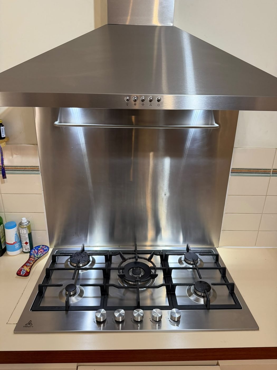 Gas cooktop cleaning